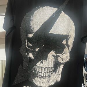 Black Skull Graphic T-Shirt